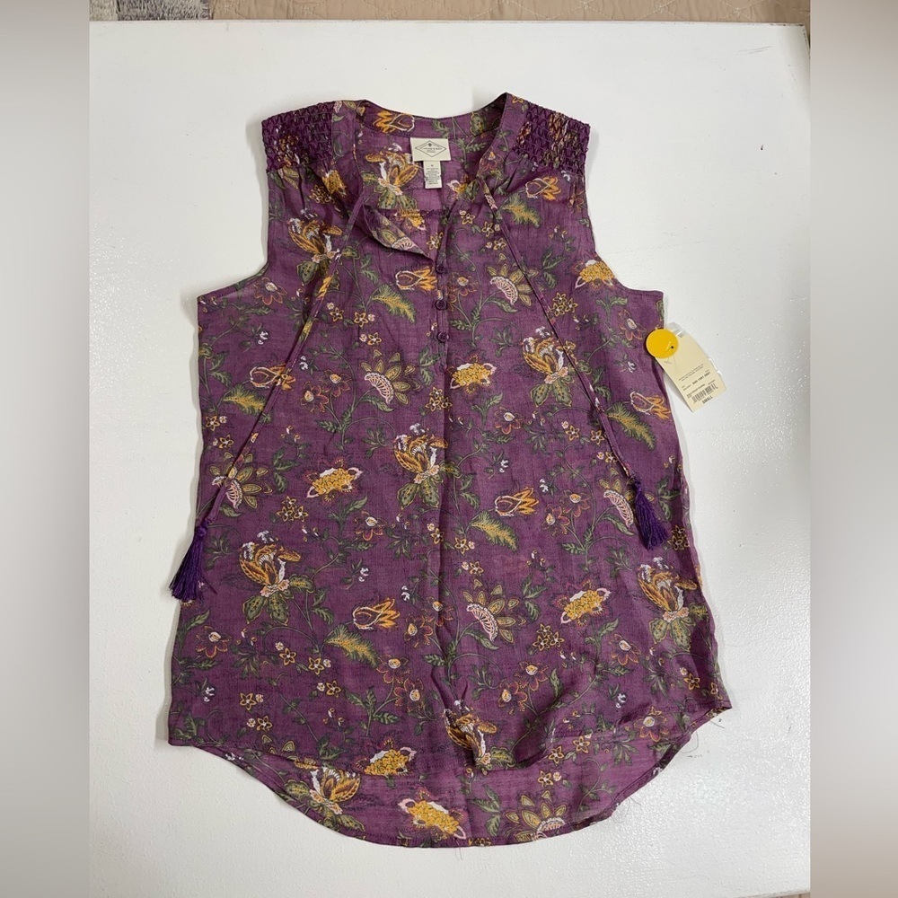 St. John's Bay Purple Sleeveless Blouse with Buttoned Design